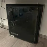Игровой компьютер с монитором и периферией 1