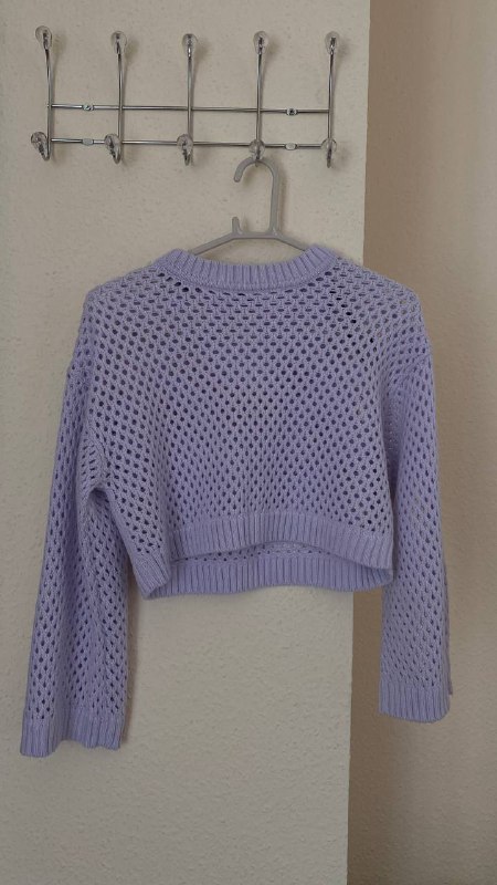 Боди Oysho, штаны Zara, пуховик no name, свитер H&M, рюкзак, спальник-кокон Campsor 4