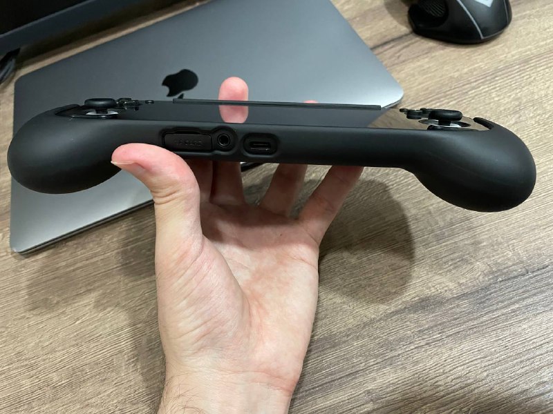 Retroid Pocket 5 игровая консоль с аксессуарами