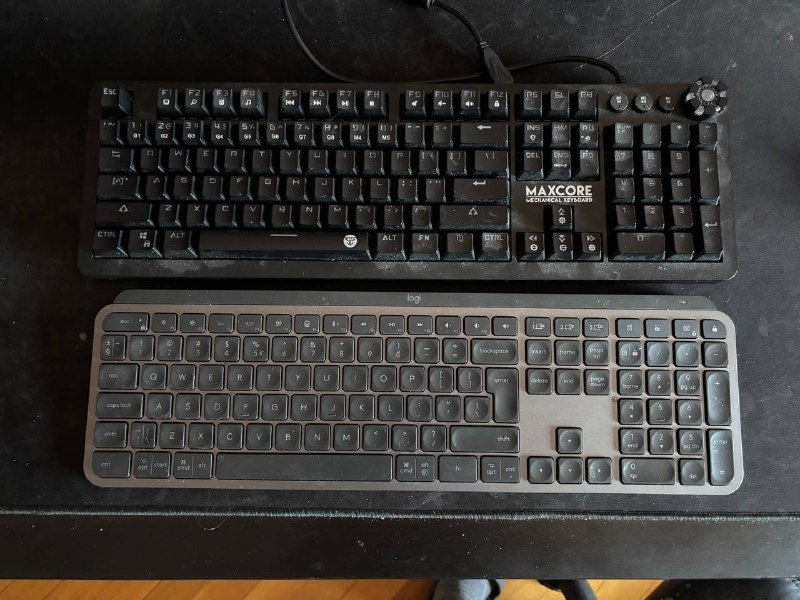 MAXCORE mechanical keyboard, Logitech MX Keys keyboard
