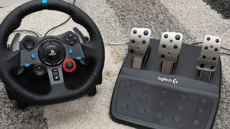 Игровой руль Logitech G29 Driving Force с педалями 1