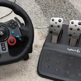 Игровой руль Logitech G29 Driving Force с педалями 1