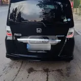 Honda Freed Hybrid 1.5 3