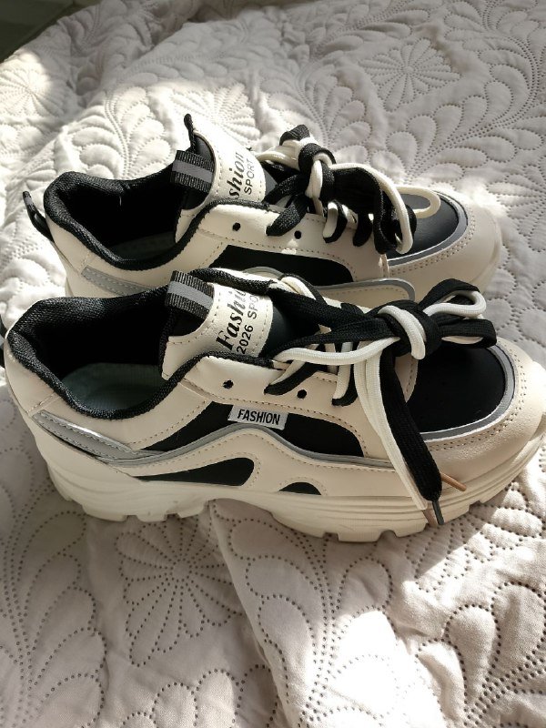 Кроссовки женские новые 3