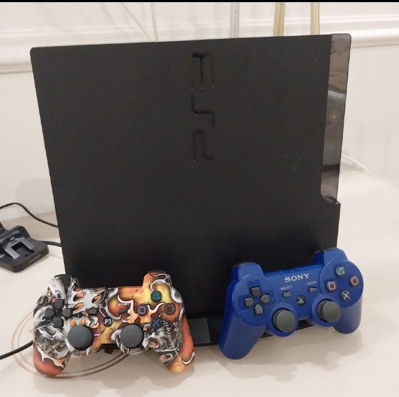 PlayStation 3 Slim 250 ГБ на запчасти или в ремонт