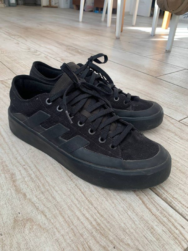 Куртки и кроссовки мужские L, US 10.5 5