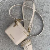 Сумка Charles & Keith 2