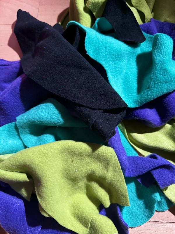 Золотая парча 1х0.5 м, Оксфорд чёрный, Флис разные цвета и размеры 4