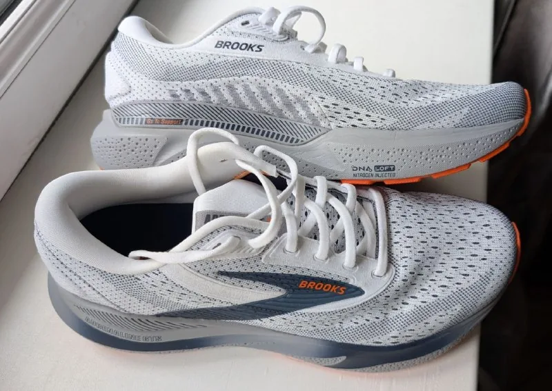 Мужские беговые кроссовки Brooks Adrenaline GTS 24 1