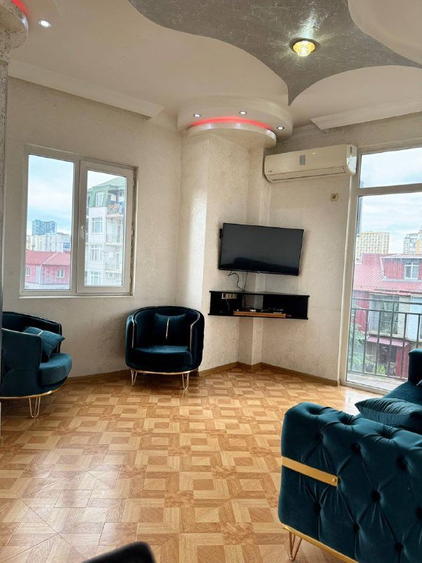 4-комнатная квартира с 3 спальнями, аренда 2