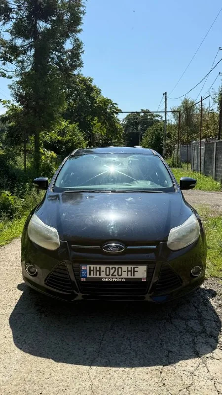 Ford Focus Titanium 2014 1