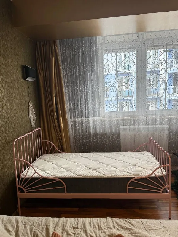 Кровать IKEA 1