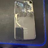 Разбитый iPhone 1