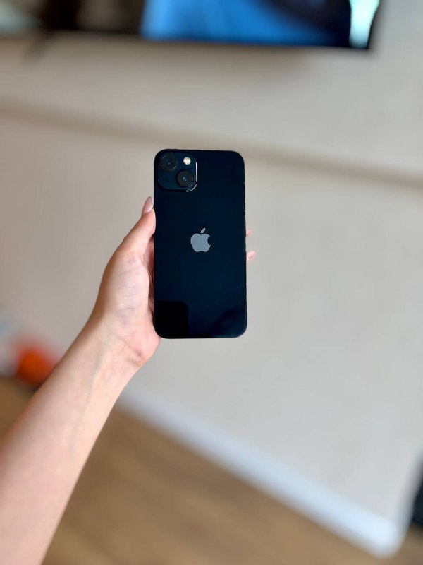 iPhone 13 128gb, iPhone 14 128gb, AirPods 3, Nintendo Switch 2