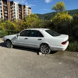 Mercedes W210 E220 3