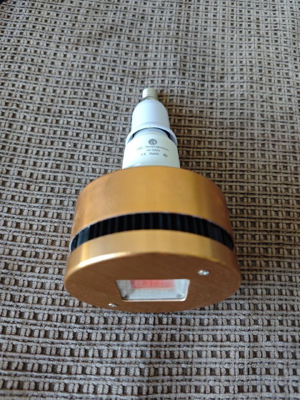 Фитолампы для растений, компьютерные кресла, умный удлинитель, робот-пылесос 3