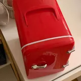 Mini cosmetic refrigerator 2