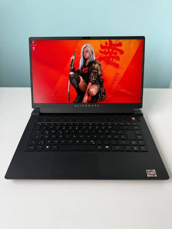 Ноутбук Dell Alienware m15 R7 AMD