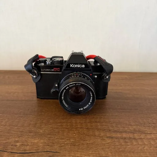 Пленочный фотоаппарат Konica Autoreflex TC, объектив Hexanon 50mm