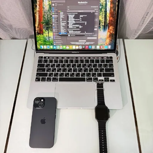 MacBook Pro, iPhone 15, Apple Watch Ultra