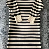 Трикотажное платье Zara в полоску 1