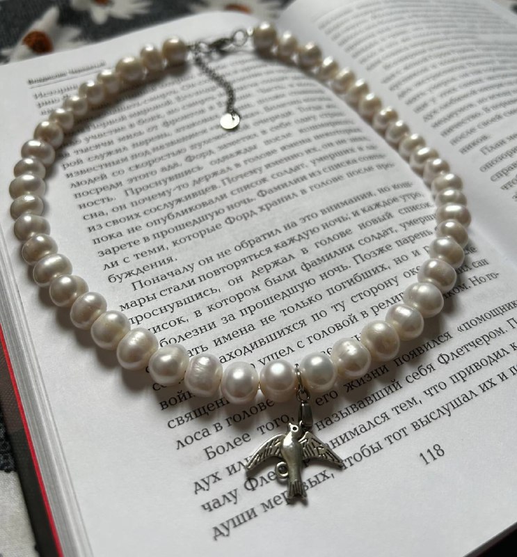 Ожерелья и браслеты из натуральных камней, серебра и стали 3