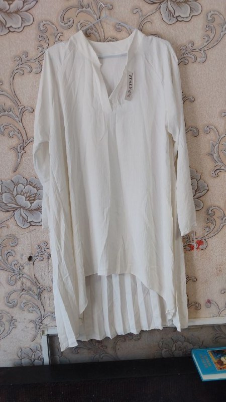 Белое женское платье