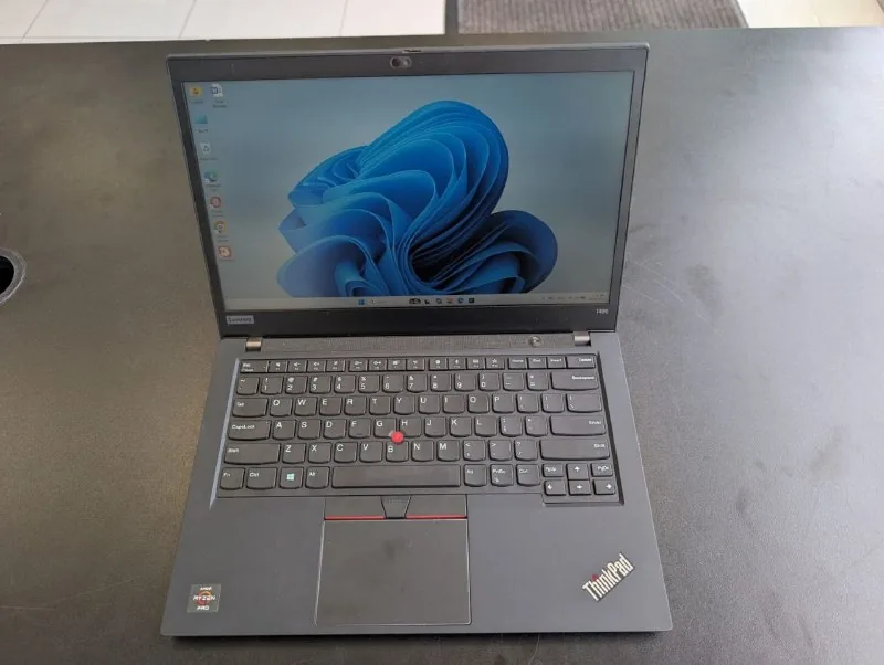 Lenovo ThinkPad сенсорным экраном 1