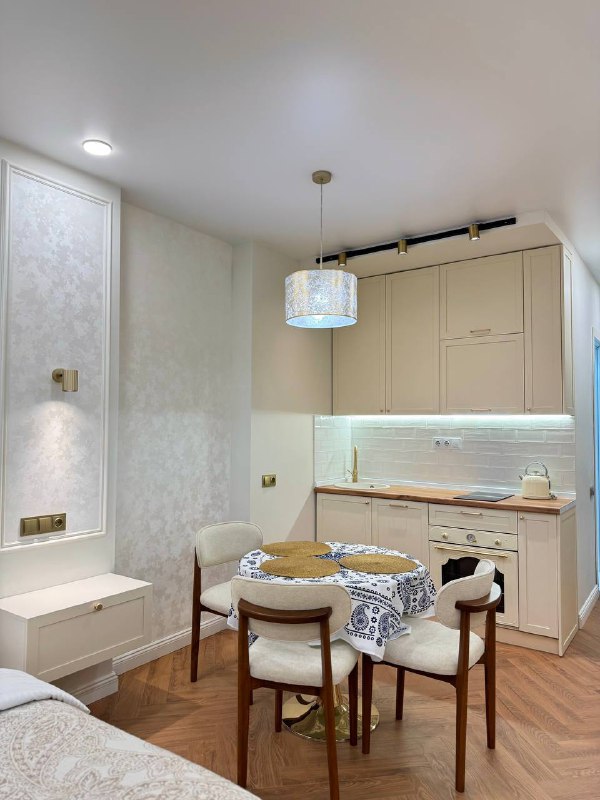 Студия В Батуми за ночь 4