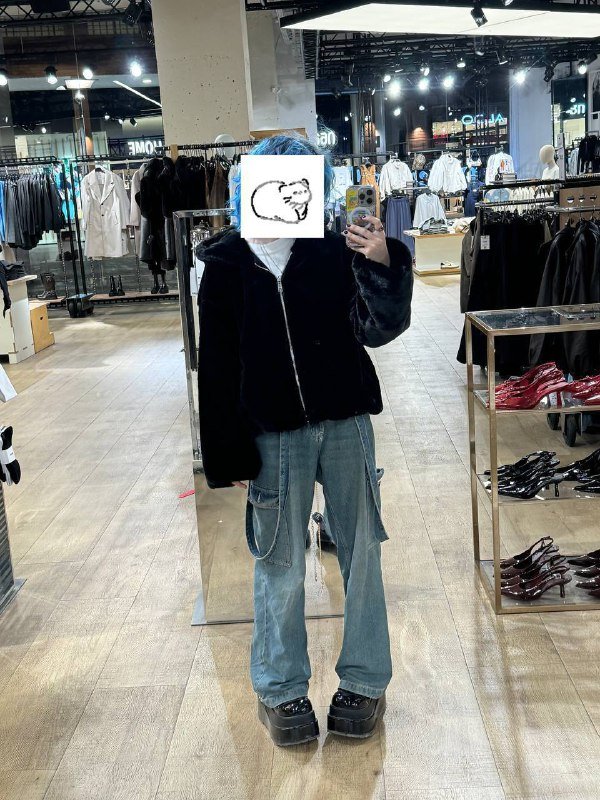 Черная шубка из Bershka, размер L