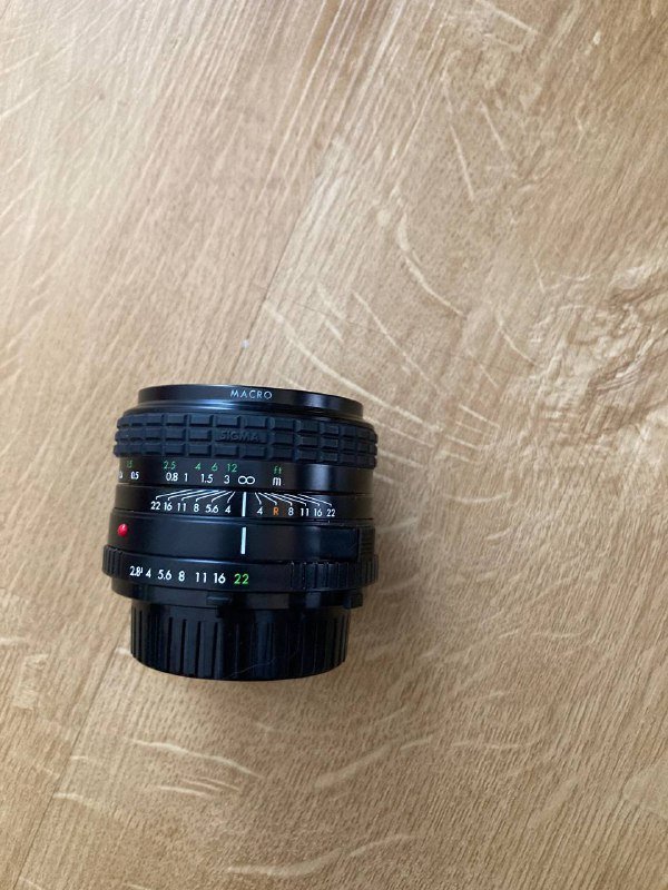 Nikon 100-300mm объективы, Tokina 28-70mm, Nikon 35-135mm, Zenit 50mm, Sigma 28mm 6