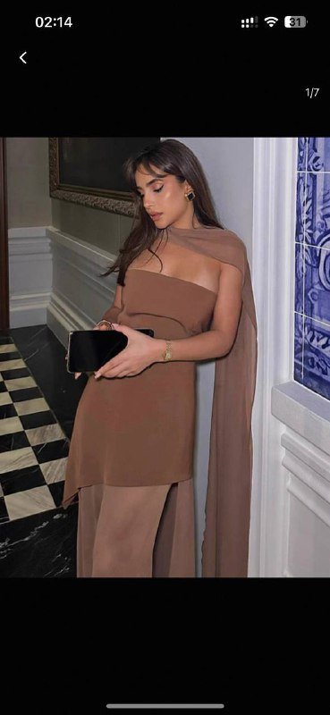 Женская одежда и обувь