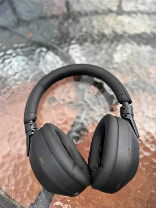 Наушники Sony