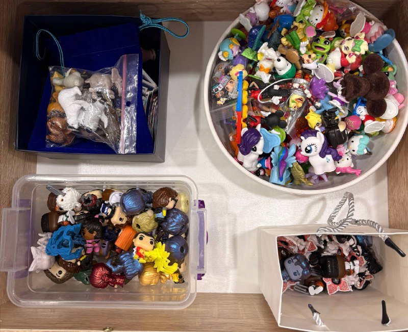 Киндеры из разных коллекций и годов 2