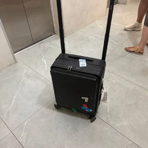 Чемодан