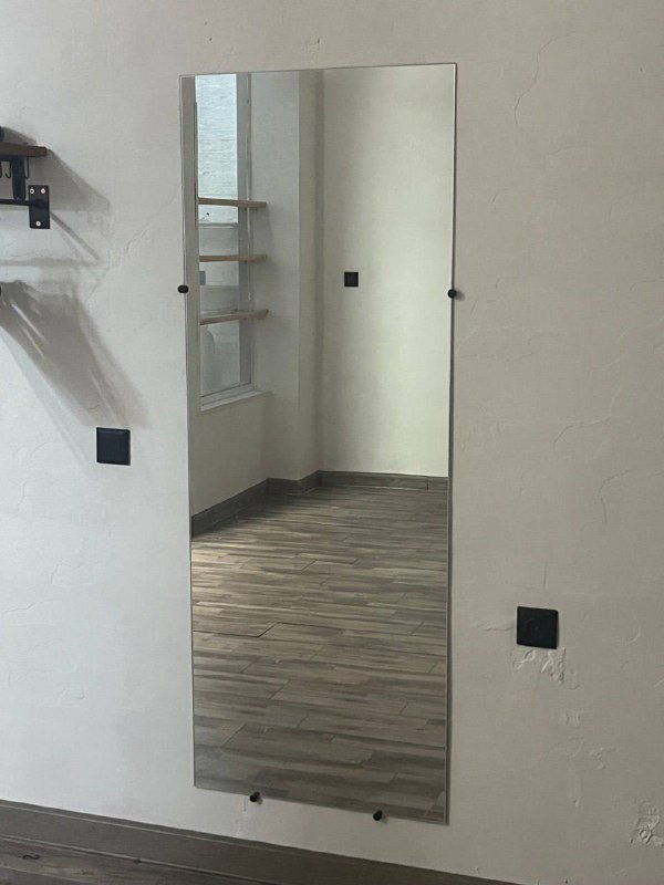 Полки деревянные, лэд доска, зеркало 3