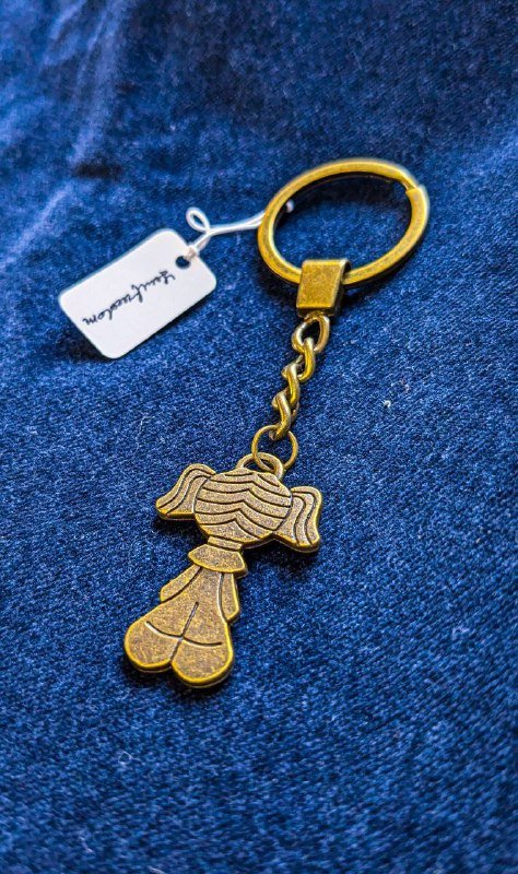 брелок под бронзу в форме силуэта девочки 2
