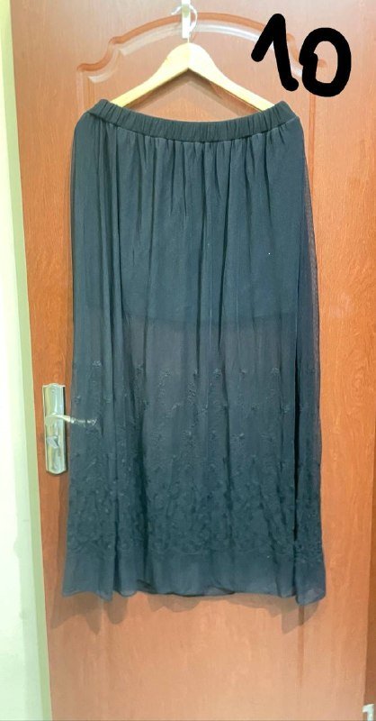 рубашка, бюстье, джинсы Zara, кофта Adidas, юбка, джинсовка, куртка Vans 7