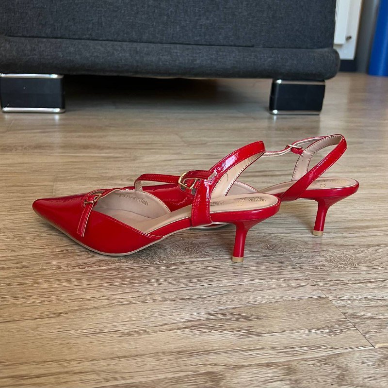 Туфли женские красного цвета 2