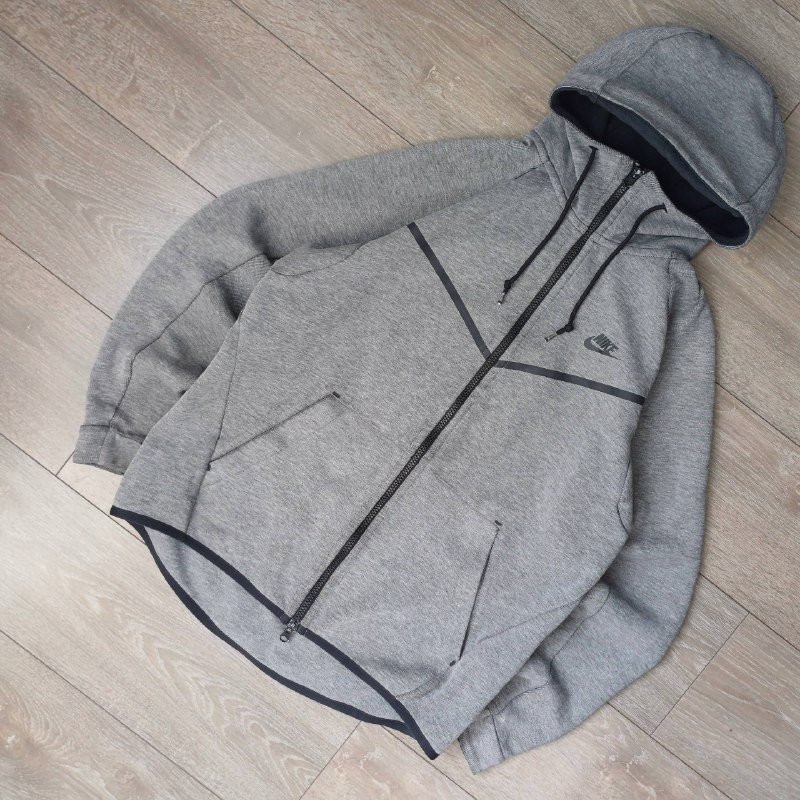 Nike Tech Fleece Size M 2
