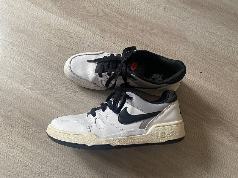 nike кроссовки размер 9.5-43 2