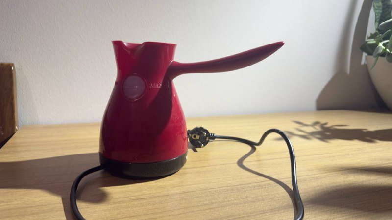 Электрическая турка для кофе и какао Kelli красная