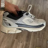 Кроссовки Umbro 1