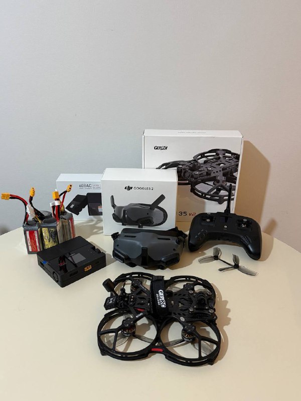 FPV-дрон GEPRC CineLog35 V2 с комплектующими