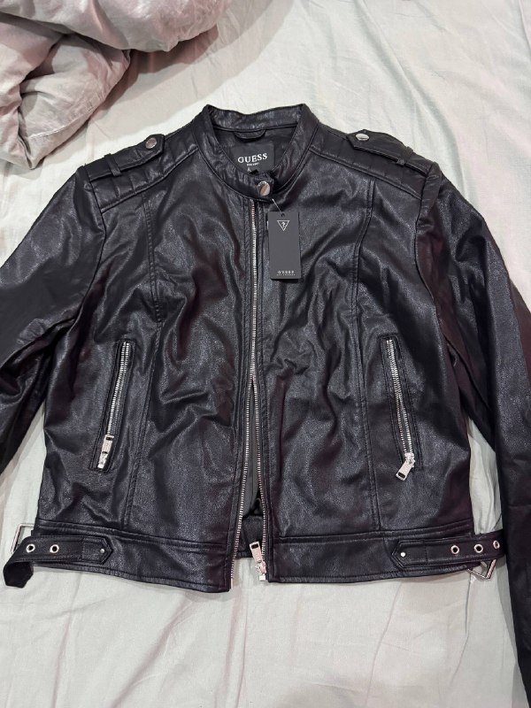 Кожаная куртка женская Guess размера XL (М) новая