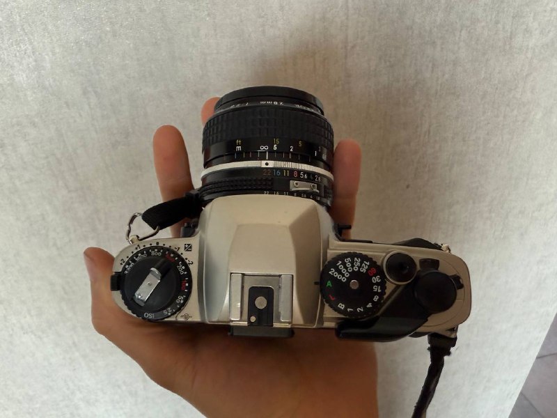 Пленочный фотик Nikon FE10 2