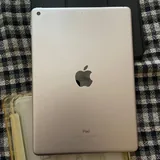 iPad 6th generation, Apple Pencil, Smart Covers 2
