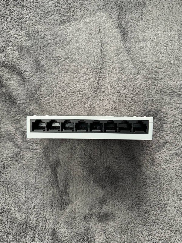 switch Tenda 8 port 10/100Mbps новый