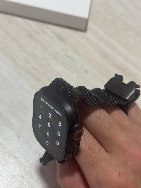 Apple Watch Ultra 2 GPS+Cellular Black Titanium 3