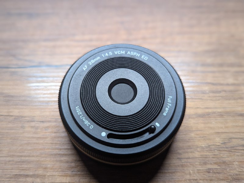 Объектив Viltrox 28mm f/4.5 E-Mount 1